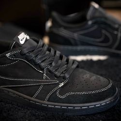 Travis Scott Nike Jordan 1 Low: Black Phantoms