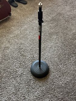 Microphone stand