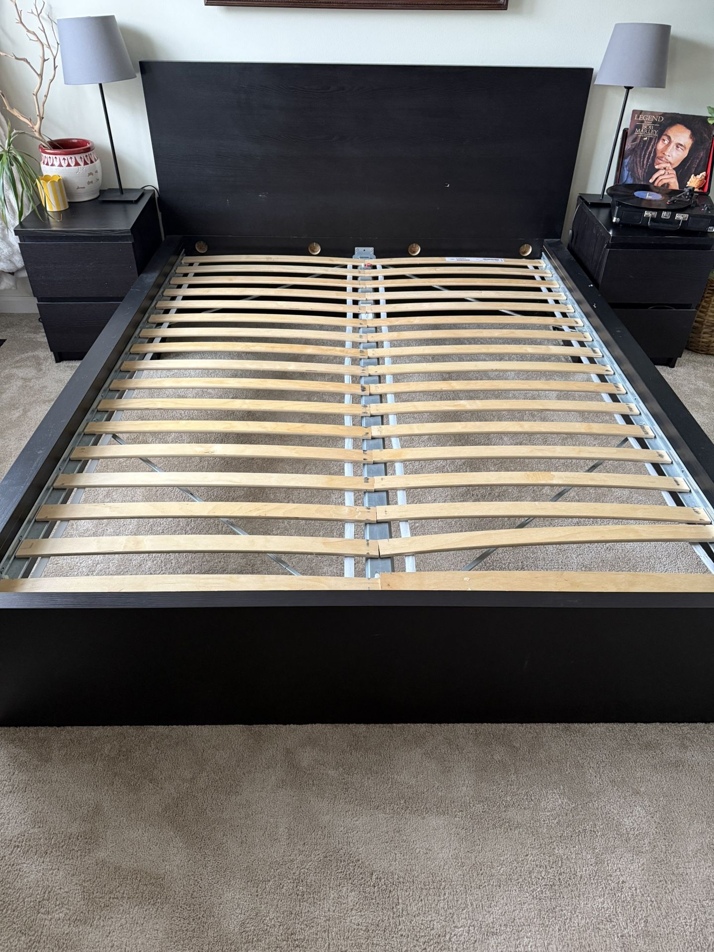 Queen Bed Set