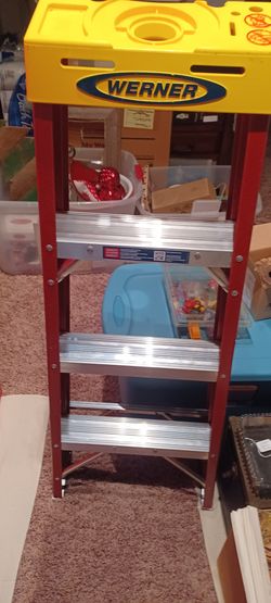 New 4 ft. Fiberglass Step Ladder (8 ft. Reach Height) with 225 lb. Load Capacity Type Il Duty Rating