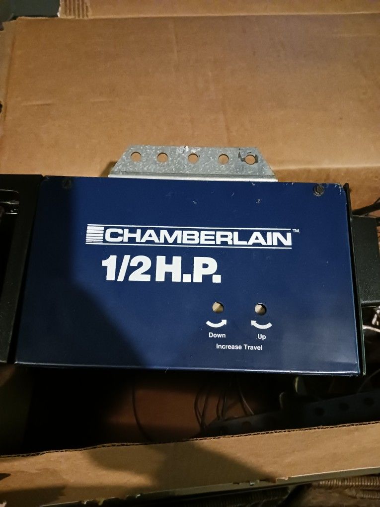 Chamberlain 1/2 Garage Door Opener