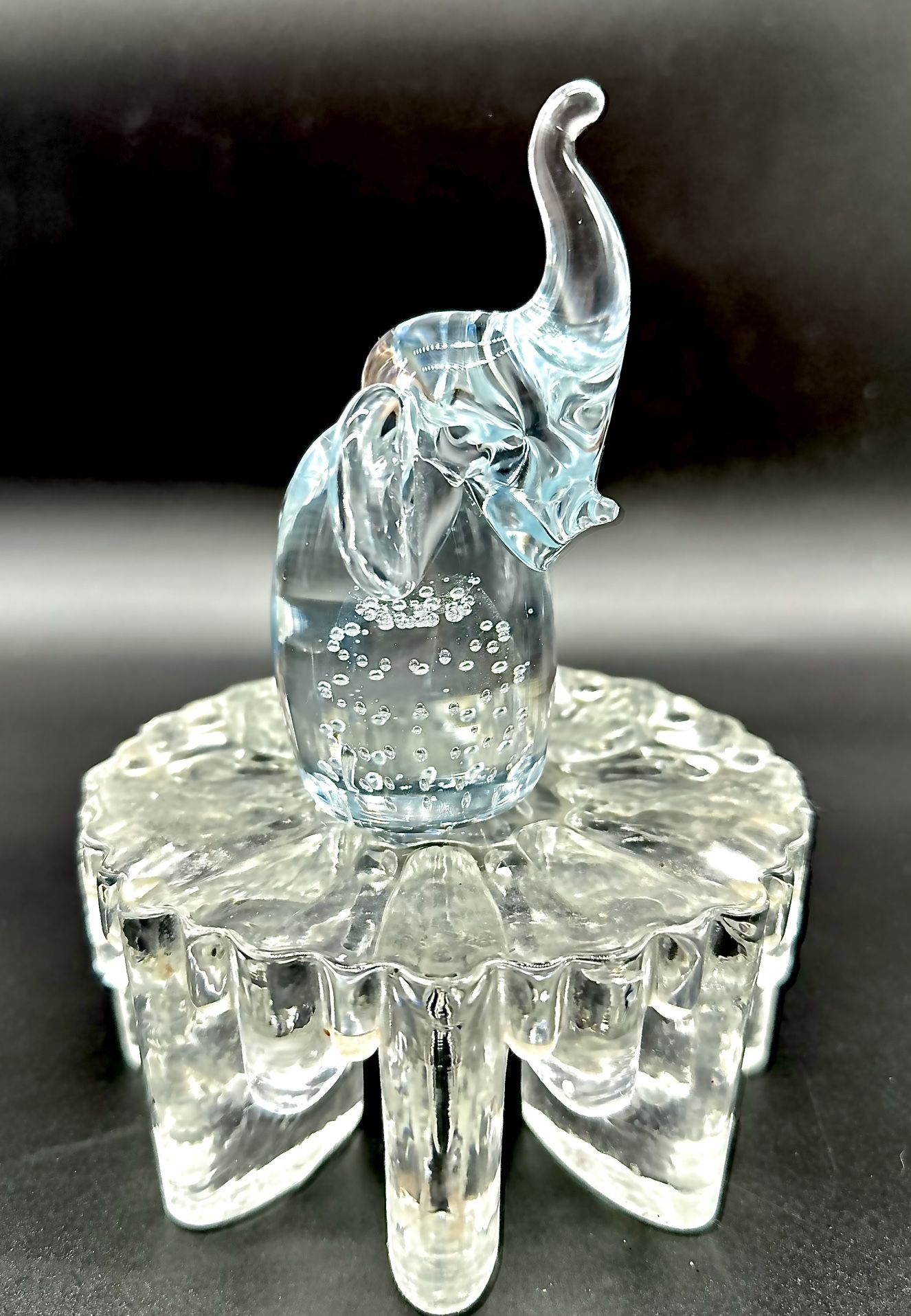 Glass Elephant Paperweight with Controlled Bubbles, Vintage; Bullicante