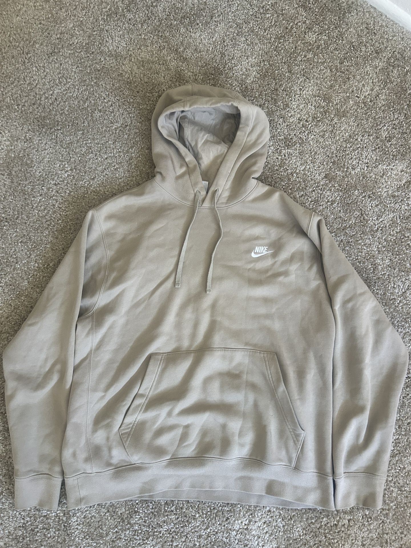 Nike Sweater size L