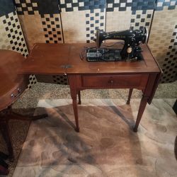 Singer Sewing Machine AD777415