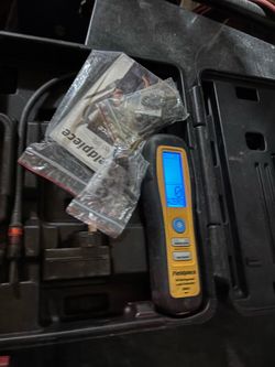 Fieldpiece DR82 leak detector