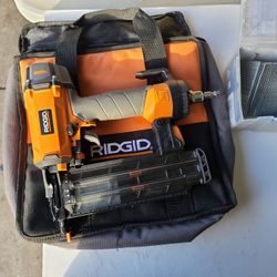 Ridgid Nail Gun AIR.. BRAND NEW ..used For 1 Job.