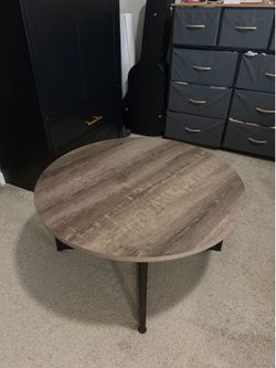 Wooden small round table - Like New