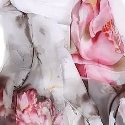 SCARF BEAUTIFULLY DETAILED 