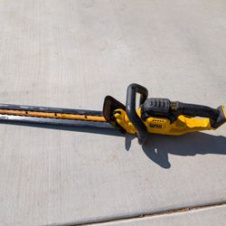 Dewalt 22-in Battery Powered Hedger
