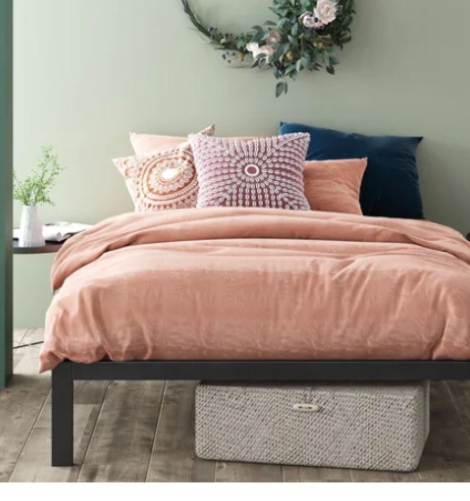 Full Bed Full Platform Bed No Mattress 14” H