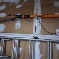 Fiskars Pole Tree Trimmer Like New