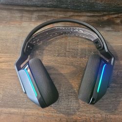 
Logitech G733 headset
