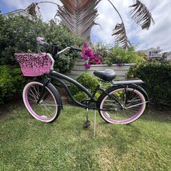 Kenda Custom Cruiser - Gently Used