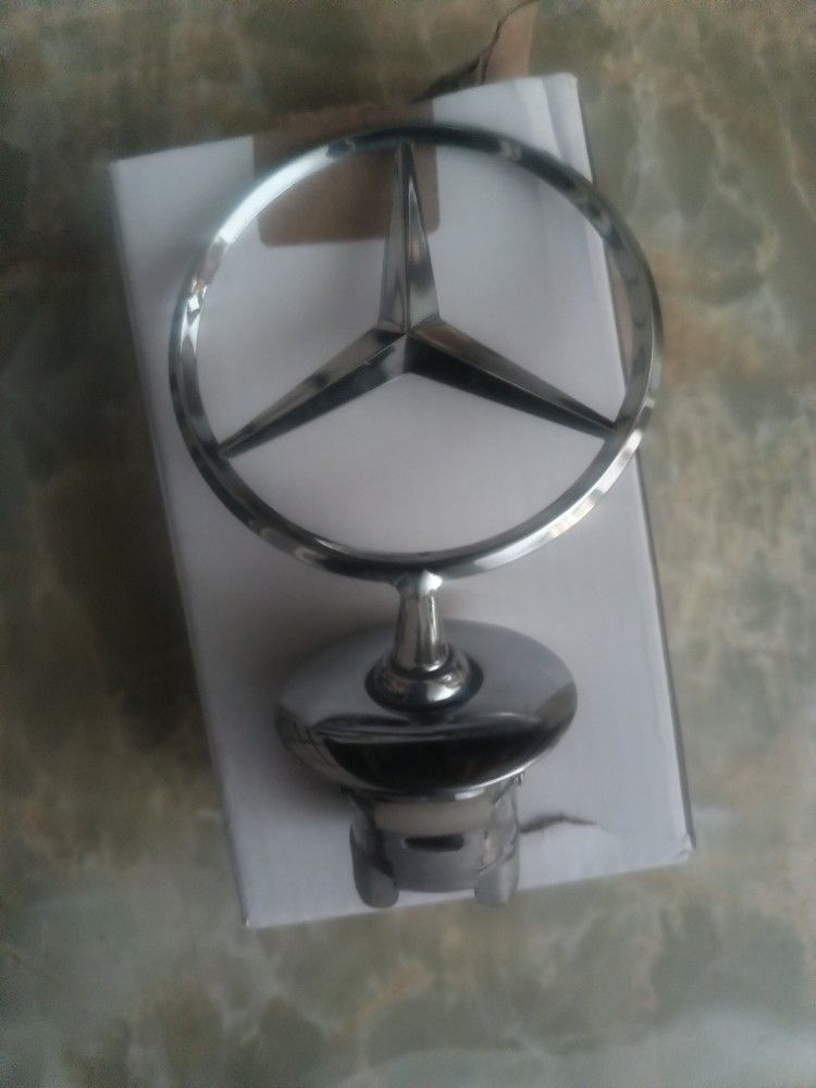 OEM MERCEDES HOOD EMBLEM