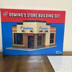 Domino’s Store Building Set 303 Pieces 