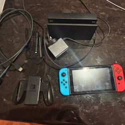 Switch With 4 Games 270