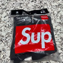 Black supreme socks