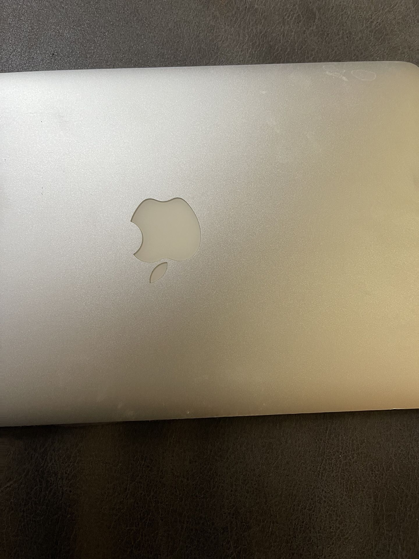 Apple Laptop