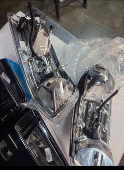 06-11 Grand Marquis Headlights