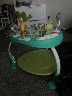 Baby bouncer