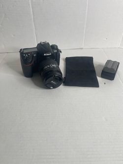 Nikon D300S DSLR Camera w/ AF-S DX 18-105mm VR Lens Bundle