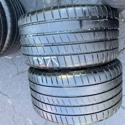 2 Tires 305-30-21 Michelin 90% Tread Life $140 For Both Mounted And Balanced 