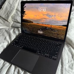 Macbook Air M1     8gb / 512gb