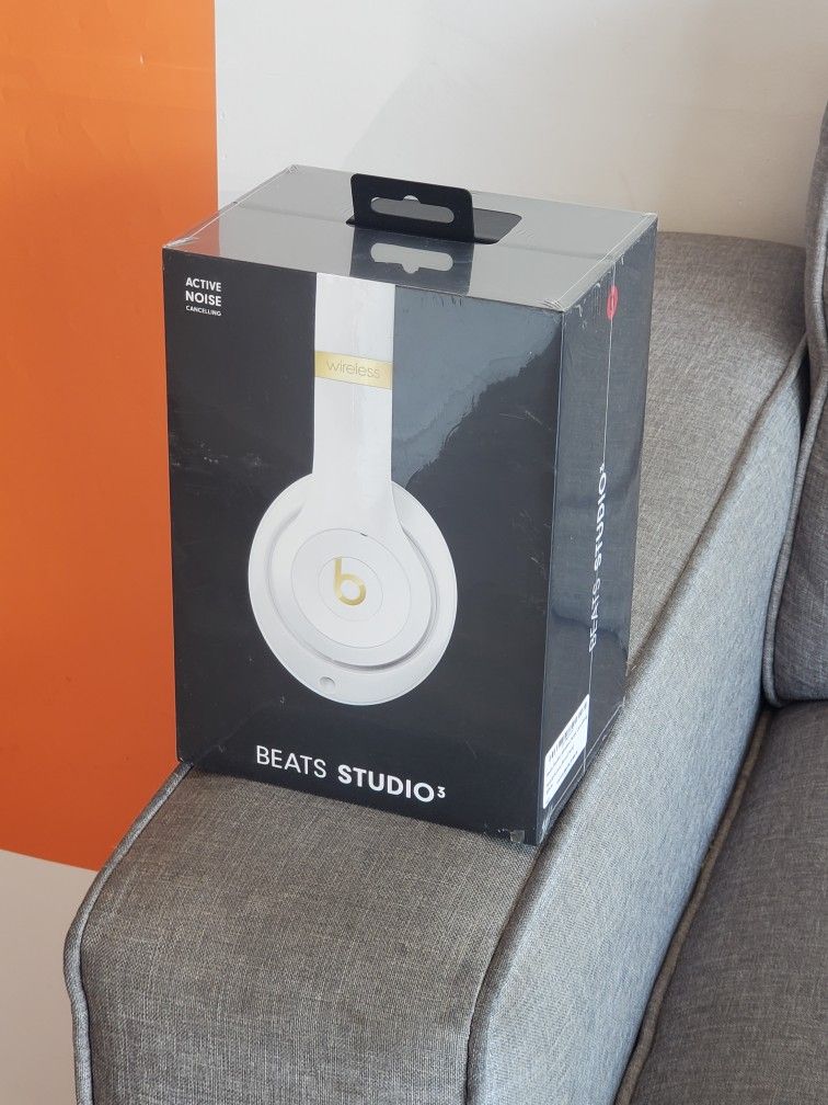 Beats Studio 3 Headphones Brand New -5 Dollars Down No Credit Needed!