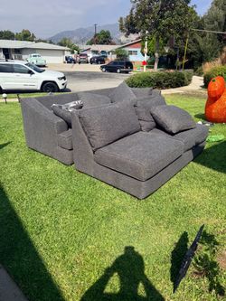 Free couches sofas