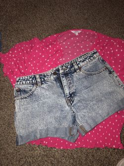 VOLCOM WASHED DENIM SHORTS