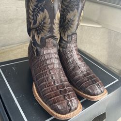 Lucchese Full Caiman Leather 