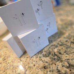 AIR PODS EAR BUDS !!!!!!