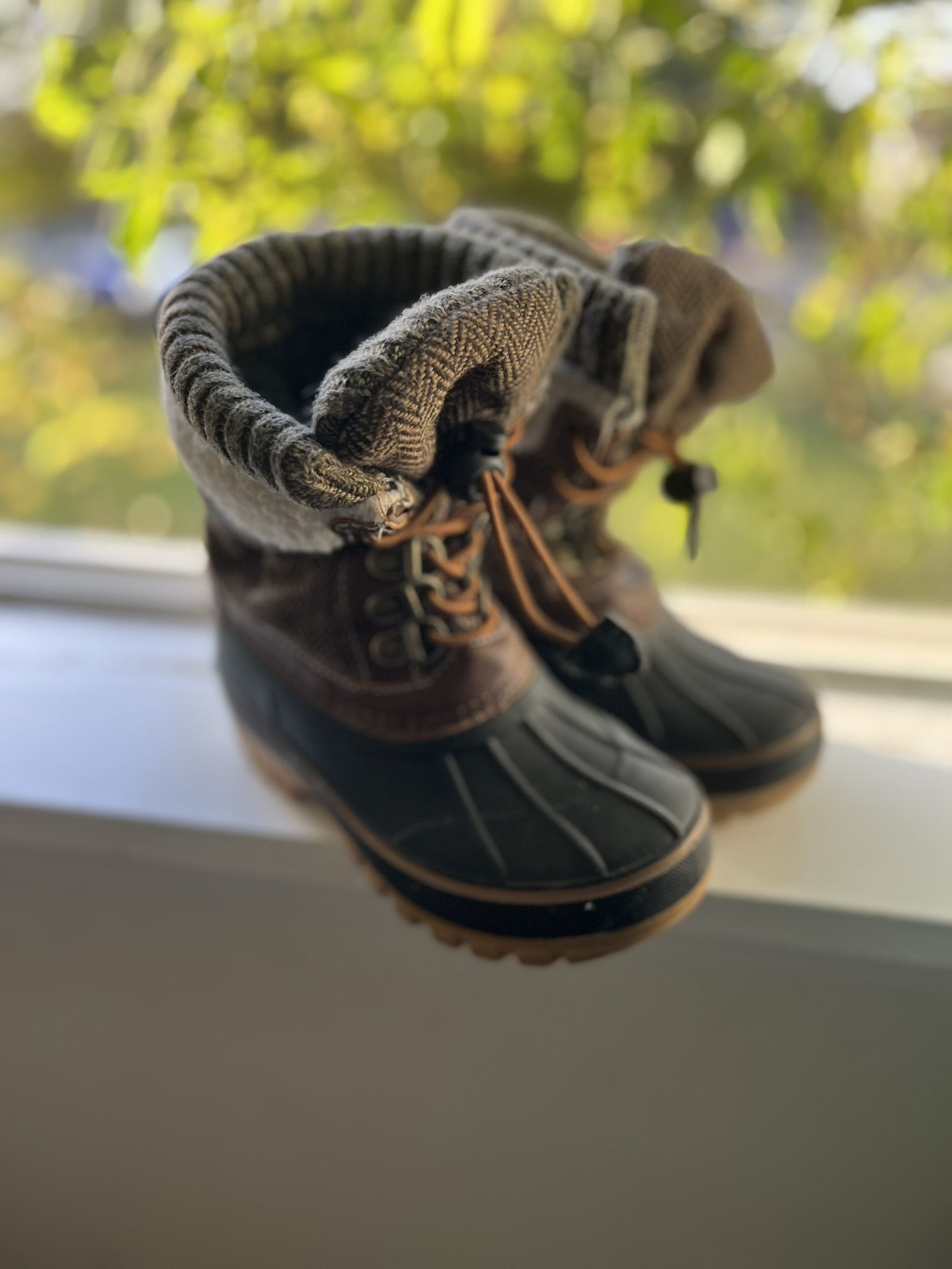 Boys Size 9 Rain/Snow Boots