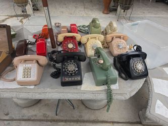 Vintage lot of working telefone 1970
