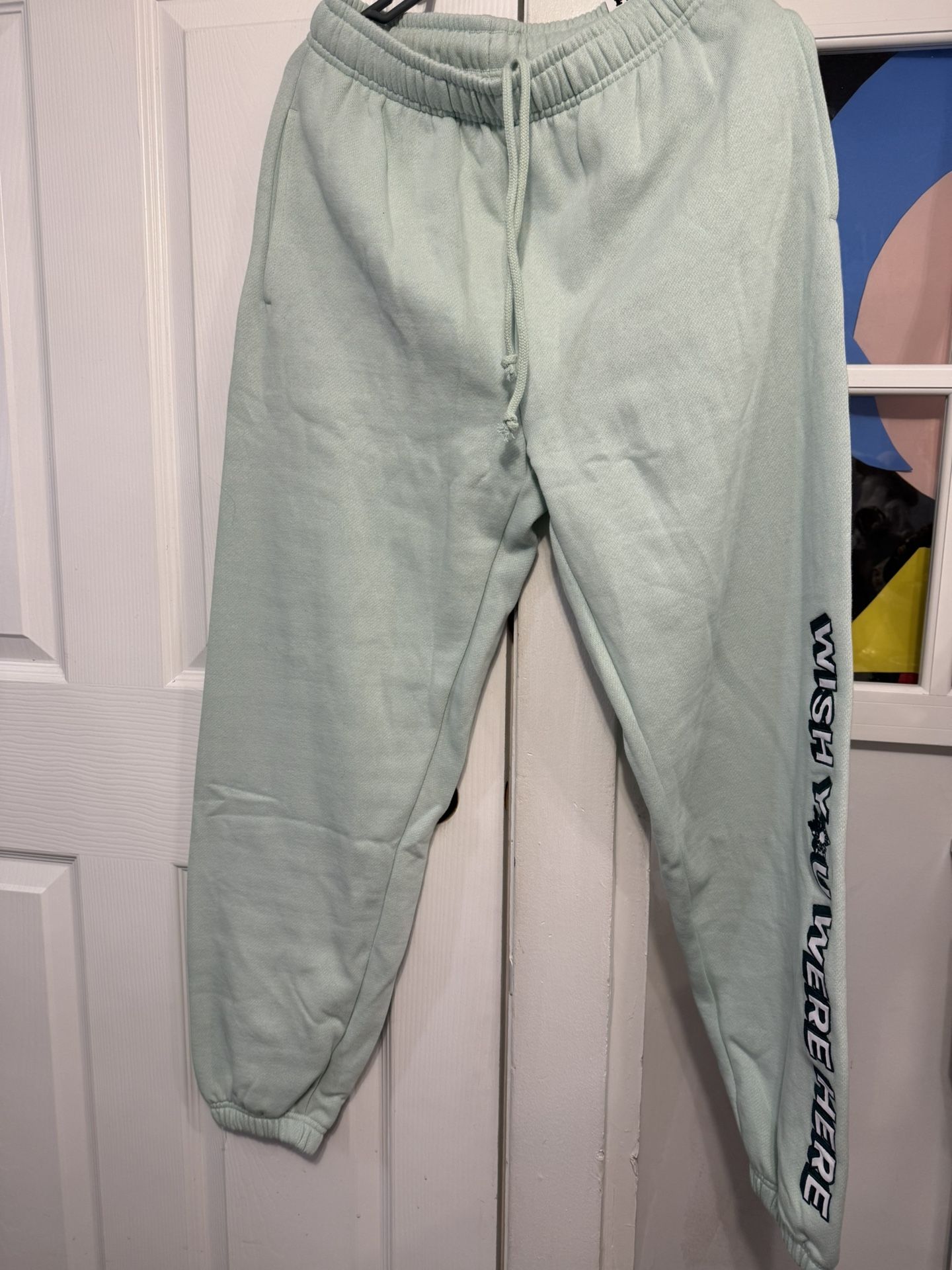 New PINK Victoria's Secret Ivy Fleece Sweatpants S (FITS M)