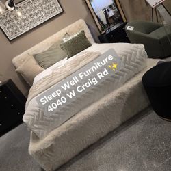 ✨️ Queen, King Faux Fur Bed Frame ✨️ Furniture Sectionals, Bedrooms, Dining Avail 