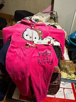 NEW WITH TAG HELLO KITTY OUTFIT