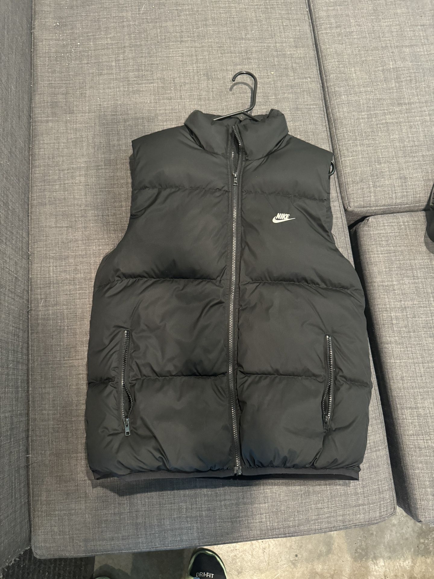 Nike Puffer Vest - Small