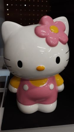 Hello kitty piggy bank