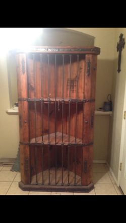 Rustic corner cabinet with 3 shelfs with metal doors