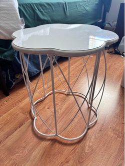White accent table
