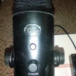 Yeti Pro Mic And Irig Preamp