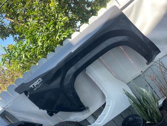 2024 2025 2026 Toyota Tacoma Right side bed