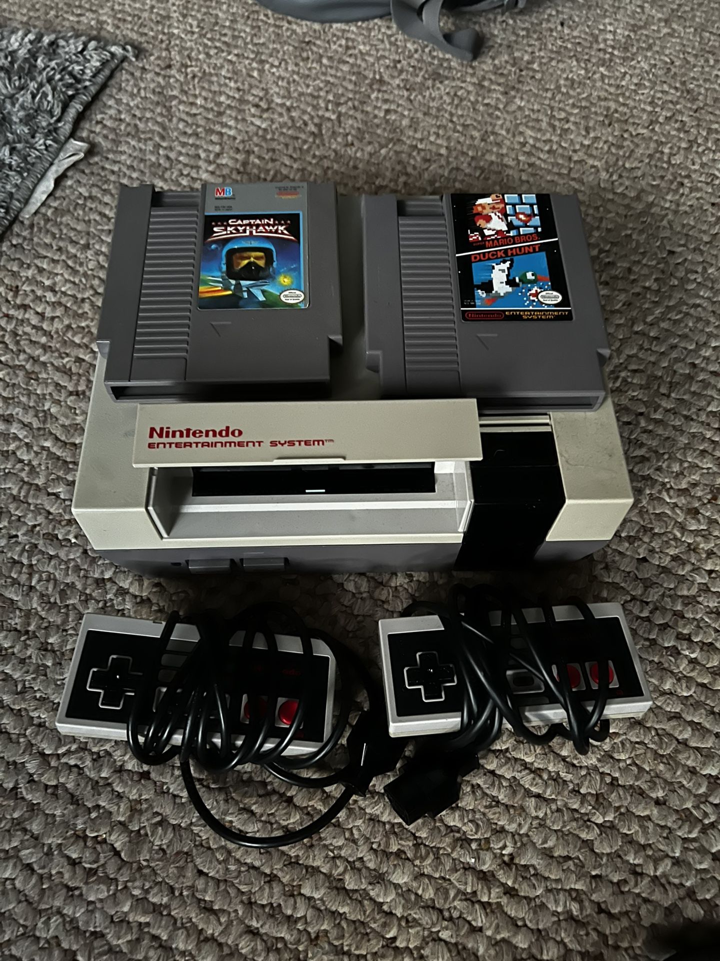 Original Nes With With 2 Games And Controllers 