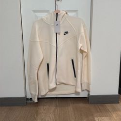 Women’s Nike Tech Hoodie 