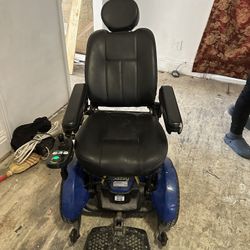 WOW!! Power Wheelchair $600 Or BO Need To Sell ASAP