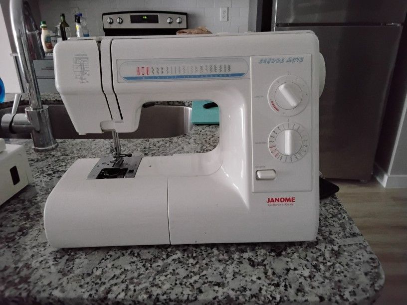 Janome Sewing Machine 