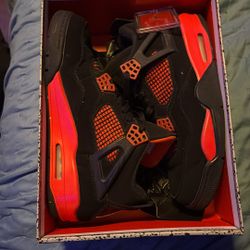 Air Jordan 4 Retro