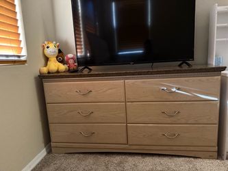 dresser and night stand