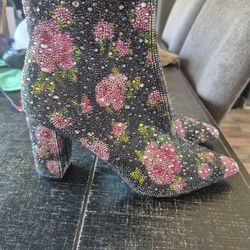 Almost New Betsy Johnson Glitter Boots